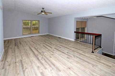 156 Holly Garden Dr, Ballwin, MO 63021 photo 5