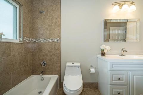 56 Evergreen Ct, Ballwin, MO 63021 photo 12