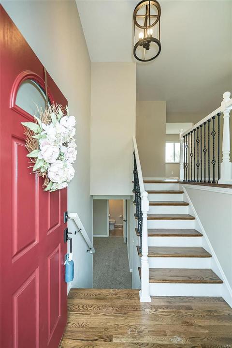 56 Evergreen Ct, Ballwin, MO 63021 photo 2