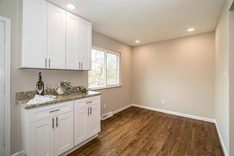 56 Evergreen Ct, Ballwin, MO 63021 photo 8
