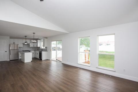 4 Royallbend Ct, O'fallon, MO 63368 photo 6