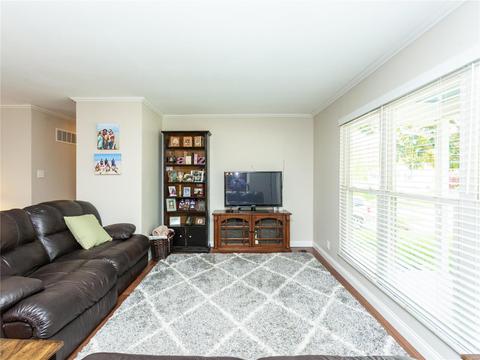 1315 Wissmann Dr, Ballwin, MO 63011 photo 6