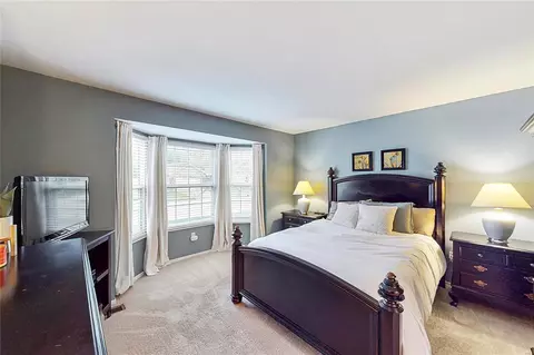 826 Spring Hill Farm, Ballwin, MO 63021 photo 8