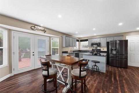 12 Pinehurst Ridge Ct, O'fallon, MO 63366 photo 2