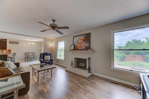 2 Sunnyridge Ct, Ellisville, MO 63011 photo 5