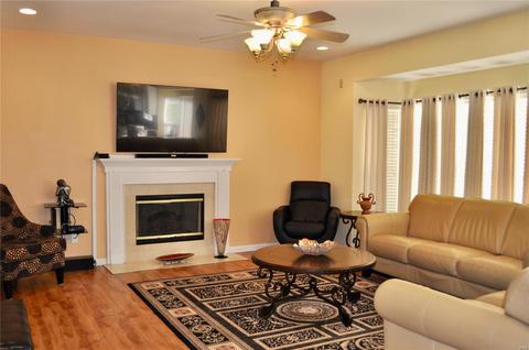 506 Brook Mdw, Ballwin, MO 63021 photo 5