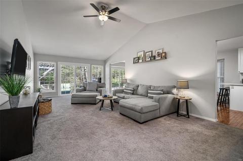 2463 Barrett Hts, Ballwin, MO 63021 photo 4