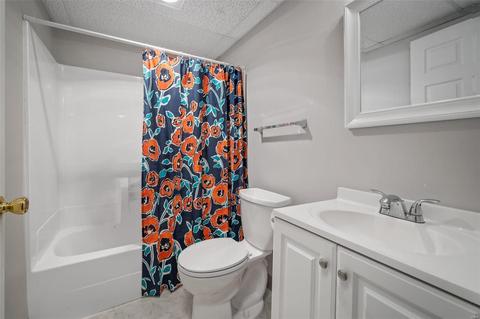 2463 Barrett Hts, Ballwin, MO 63021 photo 33