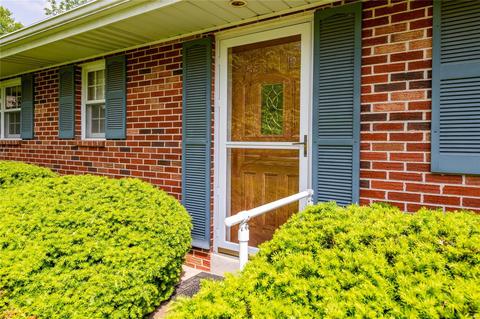 1207 Marsh Ave, Ellisville, MO 63011 photo 4