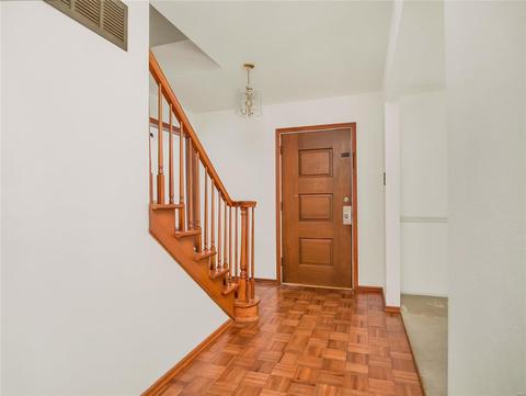 1075 Eaglepass Ct, Chesterfield, MO 63017 photo 4