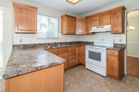 1062 Columbard Dr, Ballwin, MO 63021 photo 10