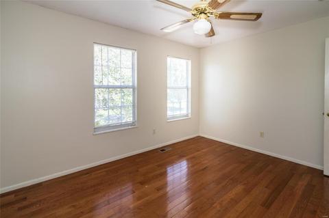 1062 Columbard Dr, Ballwin, MO 63021 photo 30