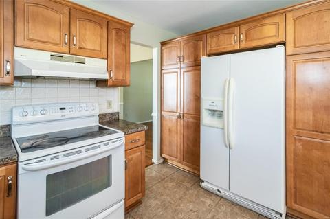 1062 Columbard Dr, Ballwin, MO 63021 photo 12
