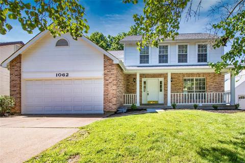 1062 Columbard Dr, Ballwin, MO 63021 photo 1