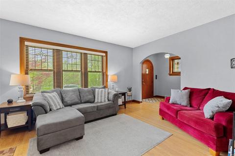 5733 Gresham Ave, Saint Louis, MO 63109 photo 9