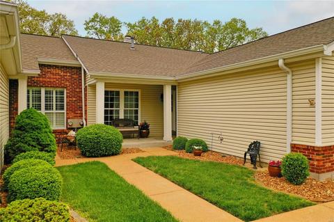 552 Oak Ridge Trails Ct, Ballwin, MO 63021 photo 3