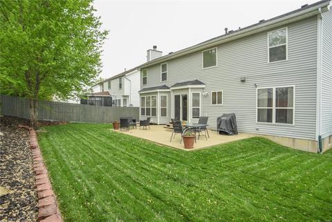 112 Royallmanor Ln, O'fallon, MO 63368 photo 2
