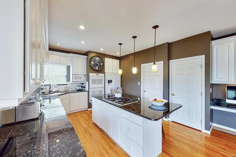 609 Whispering Willows Ct, Ballwin, MO 63021 photo 9
