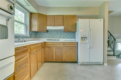 1205 Foxview Ter, Ballwin, MO 63011 photo 7