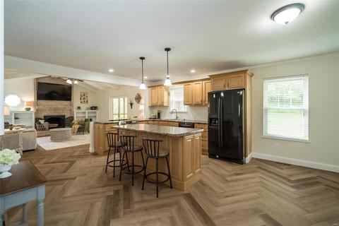 1012 Bedford Ln, Ballwin, MO 63011 photo 13
