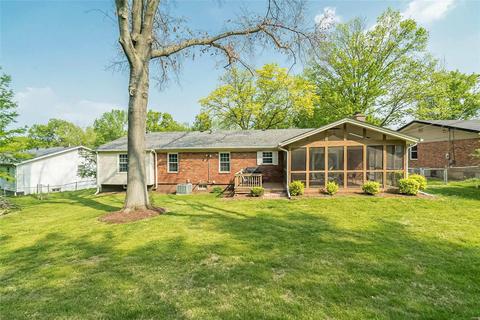 1012 Bedford Ln, Ballwin, MO 63011 photo 34