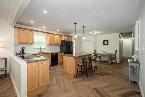 1012 Bedford Ln, Ballwin, MO 63011 photo 14