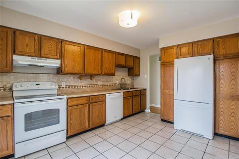 32 Pepper Tree Dr, Fenton, MO 63026 photo 9