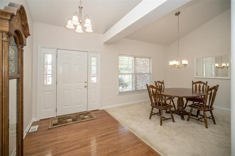 909 Eaglesridge Ct, Wildwood, MO 63021 photo 4