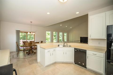 909 Eaglesridge Ct, Wildwood, MO 63021 photo 10