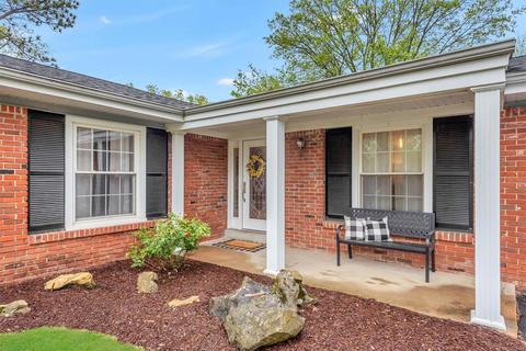 254 White Tree Ln, Ballwin, MO 63011 photo 2