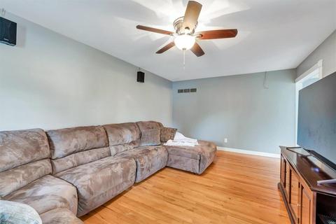 254 White Tree Ln, Ballwin, MO 63011 photo 9