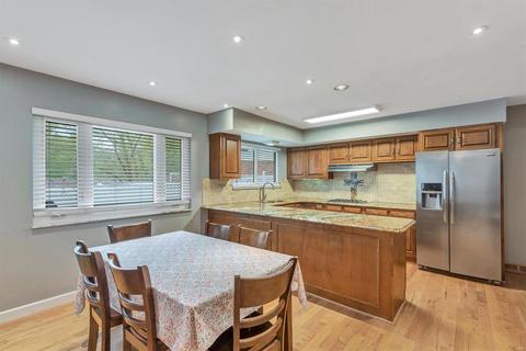 254 White Tree Ln, Ballwin, MO 63011 photo 14