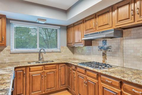 254 White Tree Ln, Ballwin, MO 63011 photo 15