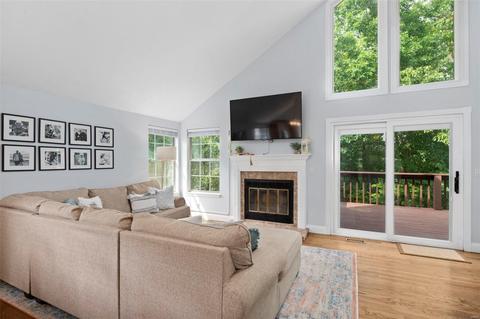 871 Ginger Wood, Ballwin, MO 63021 photo 5
