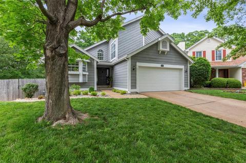 871 Ginger Wood, Ballwin, MO 63021 photo 3