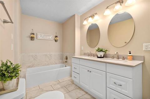 871 Ginger Wood, Ballwin, MO 63021 photo 20