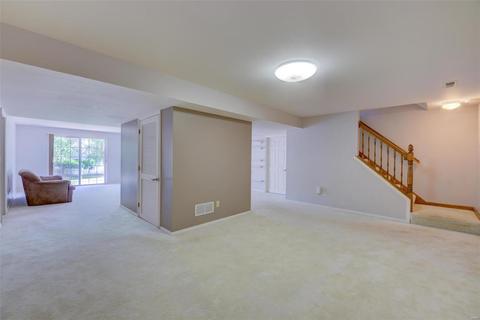 1556 Englebrook Dr, Wildwood, MO 63011 photo 16