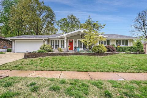 858 Sugar Hill Dr, Manchester, MO 63021 photo 1