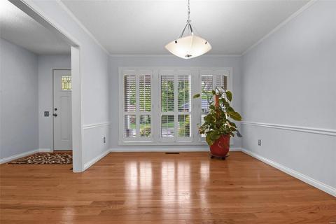 858 Sugar Hill Dr, Manchester, MO 63021 photo 5
