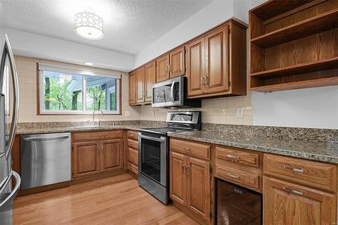 858 Sugar Hill Dr, Manchester, MO 63021 photo 8
