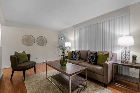 505 Teston, Saint Louis, MO 63135 photo 3