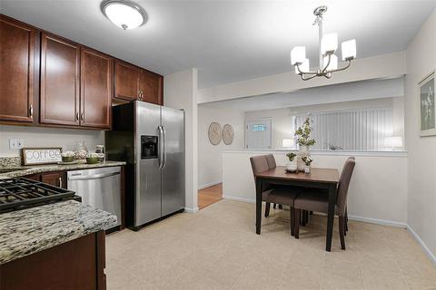 505 Teston, Saint Louis, MO 63135 photo 5