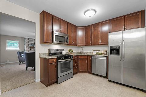 505 Teston, Saint Louis, MO 63135 photo 4