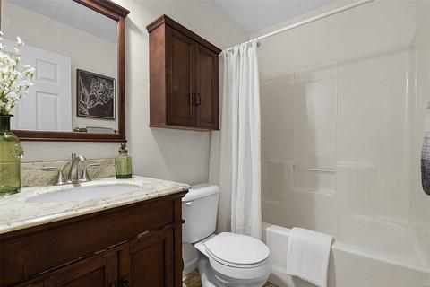 505 Teston, Saint Louis, MO 63135 photo 11