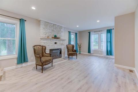 780 Sulphur Spring Ct, Manchester, MO 63021 photo 4