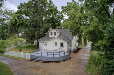780 Sulphur Spring Ct, Manchester, MO 63021 photo 1