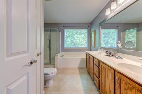 1237 Oak Borough Dr, Ballwin, MO 63021 photo 35