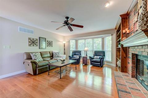 1237 Oak Borough Dr, Ballwin, MO 63021 photo 27