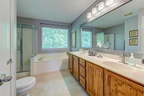 1237 Oak Borough Dr, Ballwin, MO 63021 photo 37