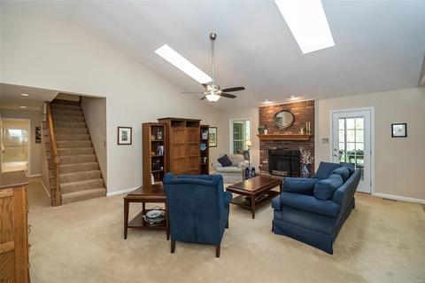 662 Woodhill Estates Dr, Ellisville, MO 63021 photo 18